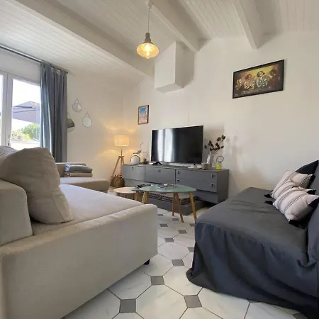 펜션 La Du Fier Pretty House For Up To 6 People Les Portes-en-Re