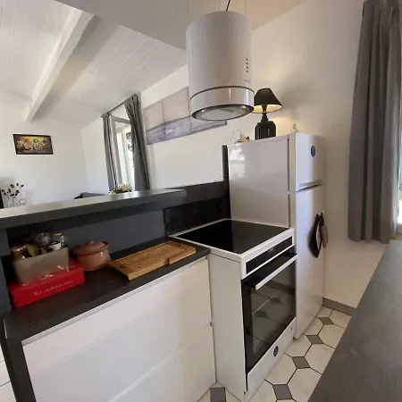 La Du Fier Pretty House For Up To 6 People * Les Portes-en-Re