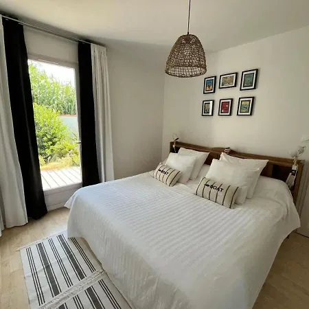 Dom wakacyjny La Du Fier Pretty House For Up To 6 People Les Portes-en-Re