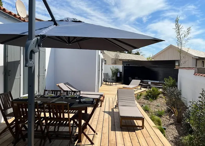 La Du Fier Pretty House For Up To 6 People بيت للعطل *