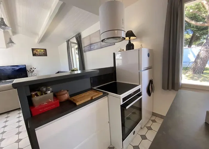 La Du Fier Pretty House For Up To 6 People * Les Portes-en-Re