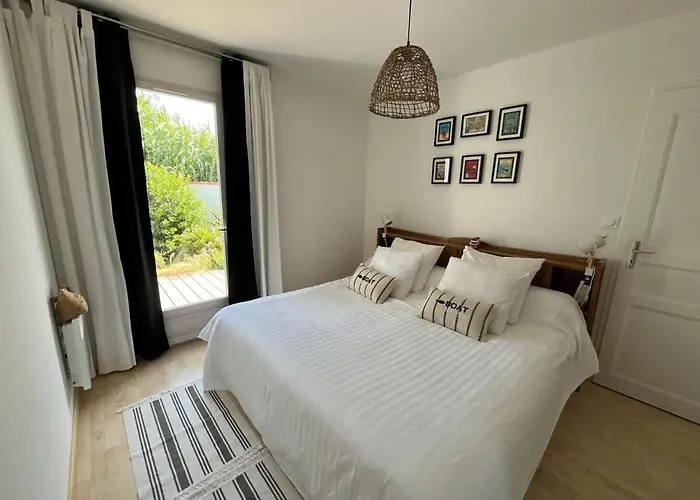 펜션 La Du Fier Pretty House For Up To 6 People Les Portes-en-Re